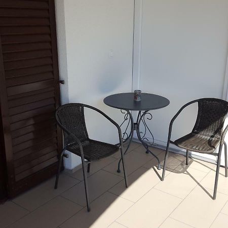Apartments Merion Starigrad Exterior photo